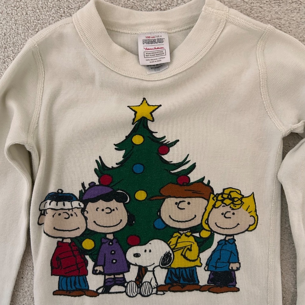 Hanna Andersson Peanuts Xmas PJs size 100 / 4 - Picture 2 of 4